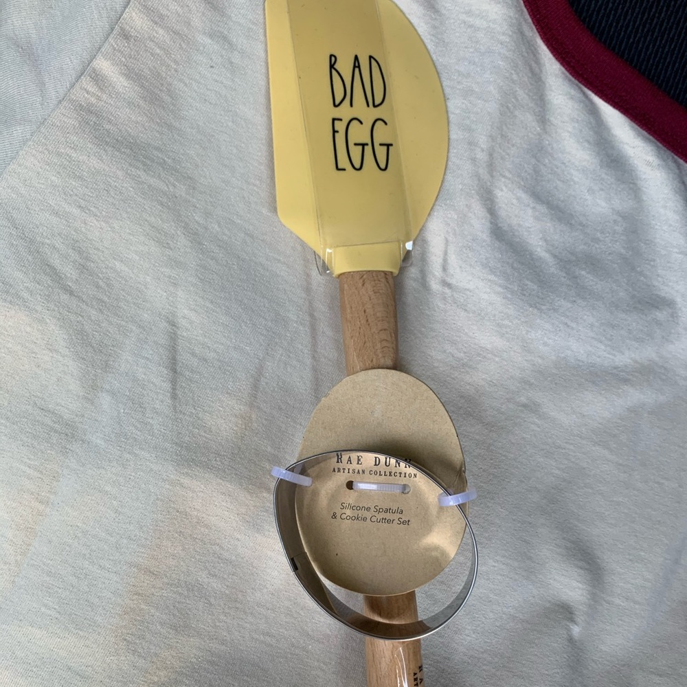 💐Rae Dunn “Good Egg, Bad Egg” spatula